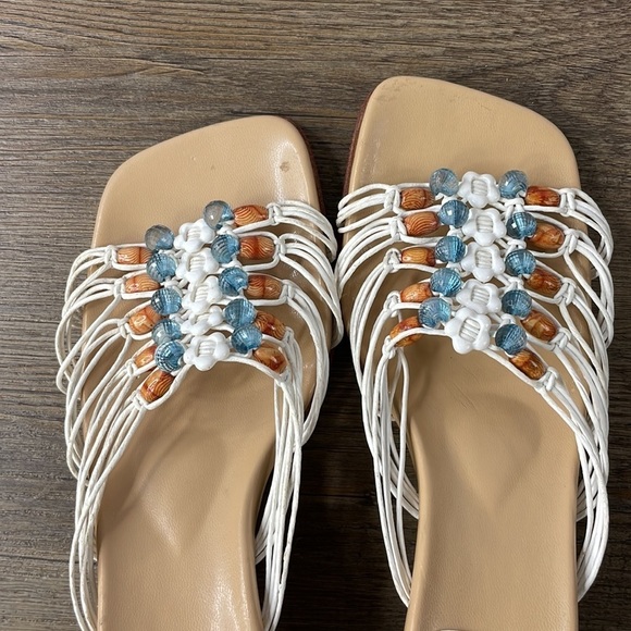 Hype Women’s Cream Tan Beaded Wedge Open Toe Sandal, size 9 - Picture 7 of 8